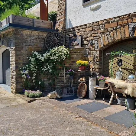 Am Sahrbach 4* Altenahr