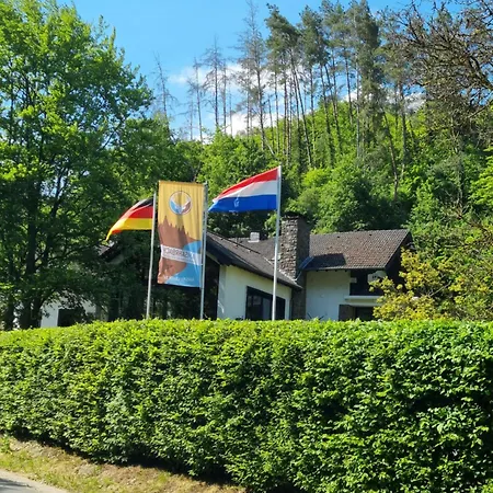 Am Sahrbach 4* Altenahr