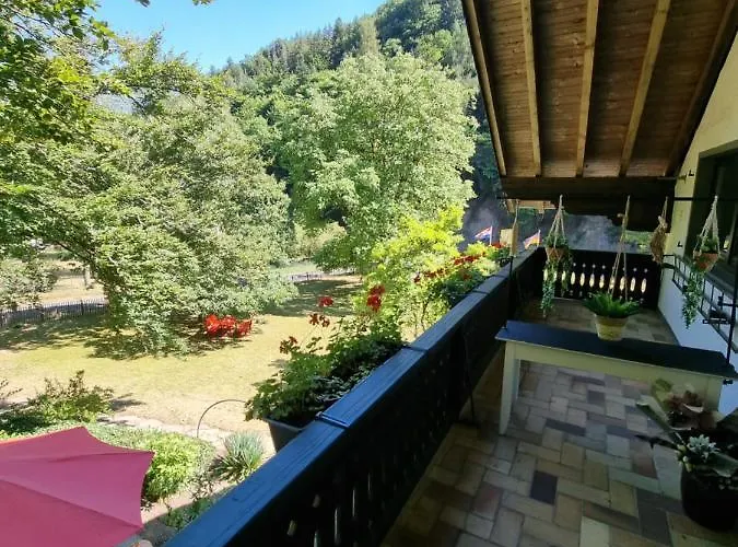 Bed & Breakfast Am Sahrbach Altenahr